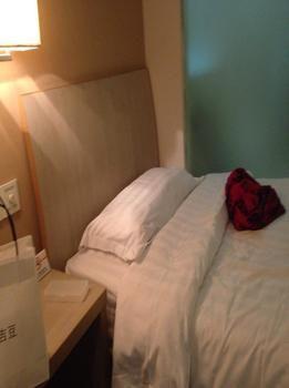 Super 8 Xu Jia Hui Hotel 2*
