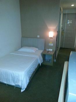 Hotel Super 8 Xu Jia Hui