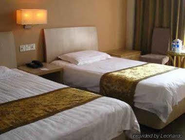 Super 8 Xu Jia Hui Hotel Shanghai